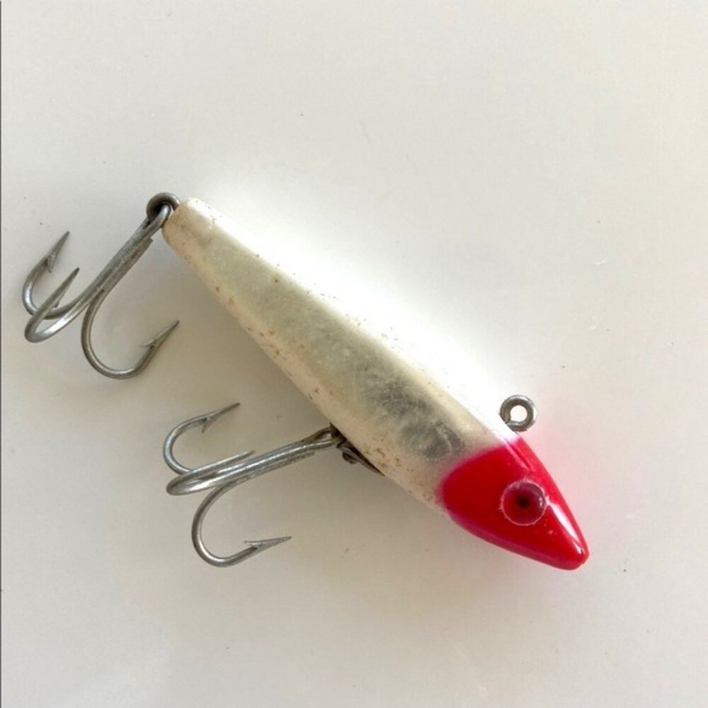 Mixed Fishing Lures Lot of 12 | Minnow Plugs Bucktail Jigs Tsunami Jig Pros | Sa - Picture 4 of 10
